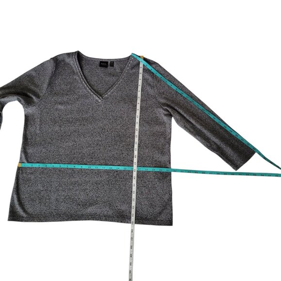 LONG SLEEVE GREY SWEATER WITH STUDDED V-NECK SIZE XL - Picture 7 of 9